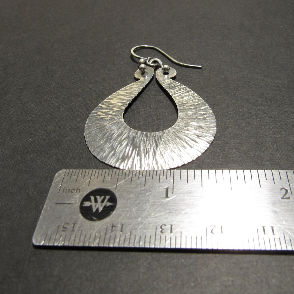 Arabesque Flow – Artisan Hammered Argentium Earrings